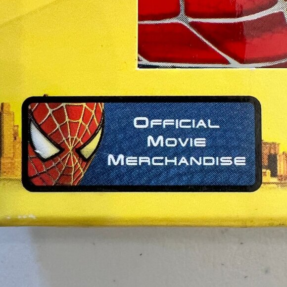 Unwrap the excitement of a Spiderman adventure with this set of playing cards, p - Picture 6 of 15